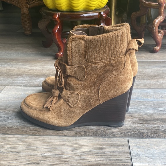 NWOT Franco Sarto Booties - Picture 2 of 9
